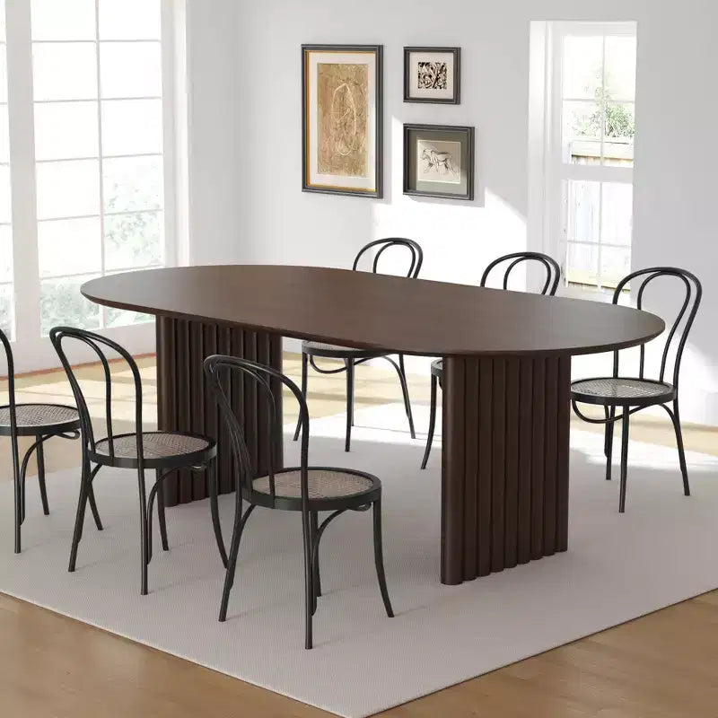 Table à manger ovale, bois massif avec plateau résistant aux rayures et pieds rayés, style ferme moderne, noyer
