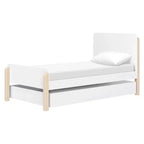 Lit simple – Blanc et naturel délavé, lit plateforme moderne pour enfants avec bords arrondis