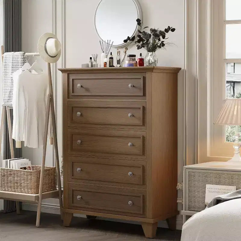 Commode à tiroirs, meuble de rangement en bois avec poignées métalliques, design moderne pour chambre, salon, entrée