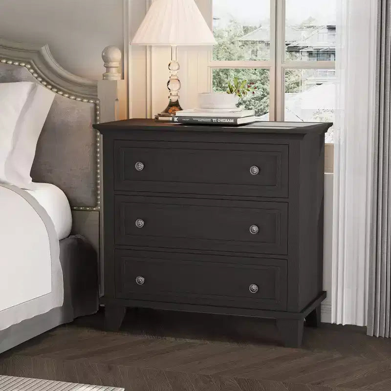Commode à tiroirs, meuble de rangement en bois avec poignées métalliques, design moderne pour chambre, salon, entrée