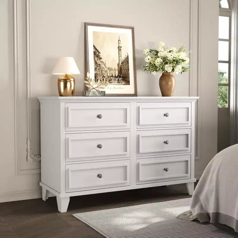 Commode à tiroirs, meuble de rangement en bois avec poignées métalliques, design moderne pour chambre, salon, entrée